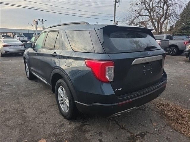 Used 2023 Ford Explorer XLT w/ Equipment Group 202A image 2