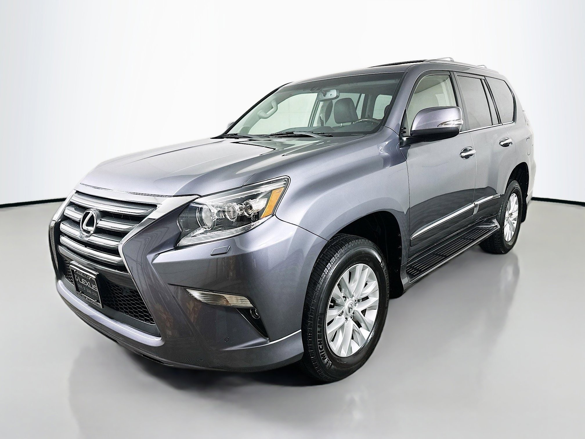 Used 2019 Lexus GX 460 Premium AWD/4WD image 3