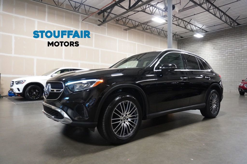 Used 2024 Mercedes-Benz GLC 300 4MATIC image 2