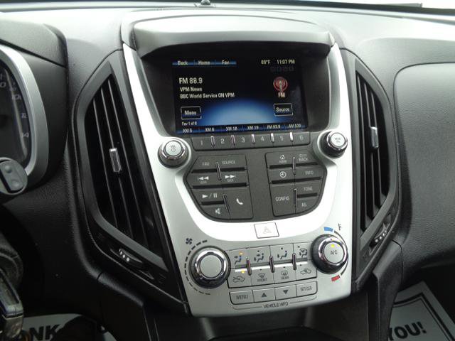 Used 2017 Chevrolet Equinox LS AWD/4WD image 34