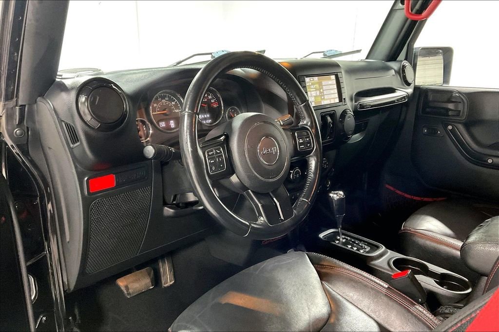 Used 2017 Jeep Wrangler Unlimited Rubicon image 16