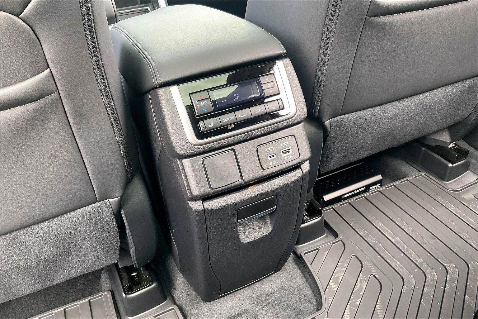 New 2026 Subaru Ascent Limited image 25
