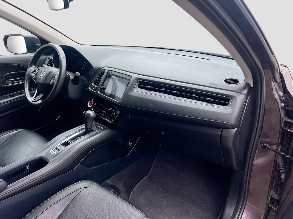 Used 2020 Honda HR-V Touring image 30