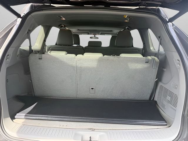 Used 2016 Toyota Highlander XLE AWD/4WD image 10