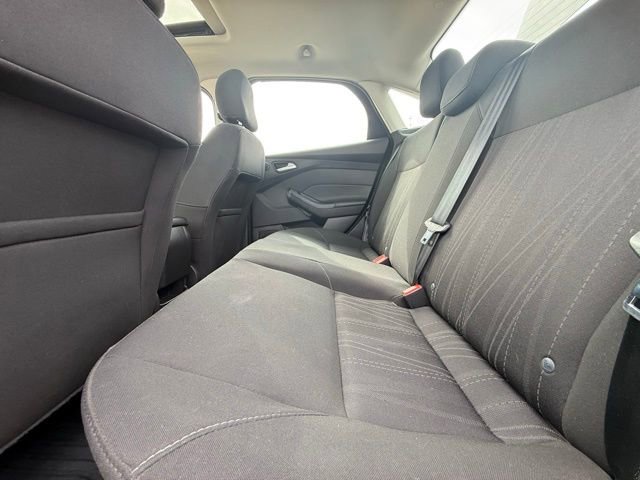Used 2017 Ford Focus SEL image 29