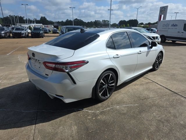 Used 2019 Toyota Camry XSE FWD image 7