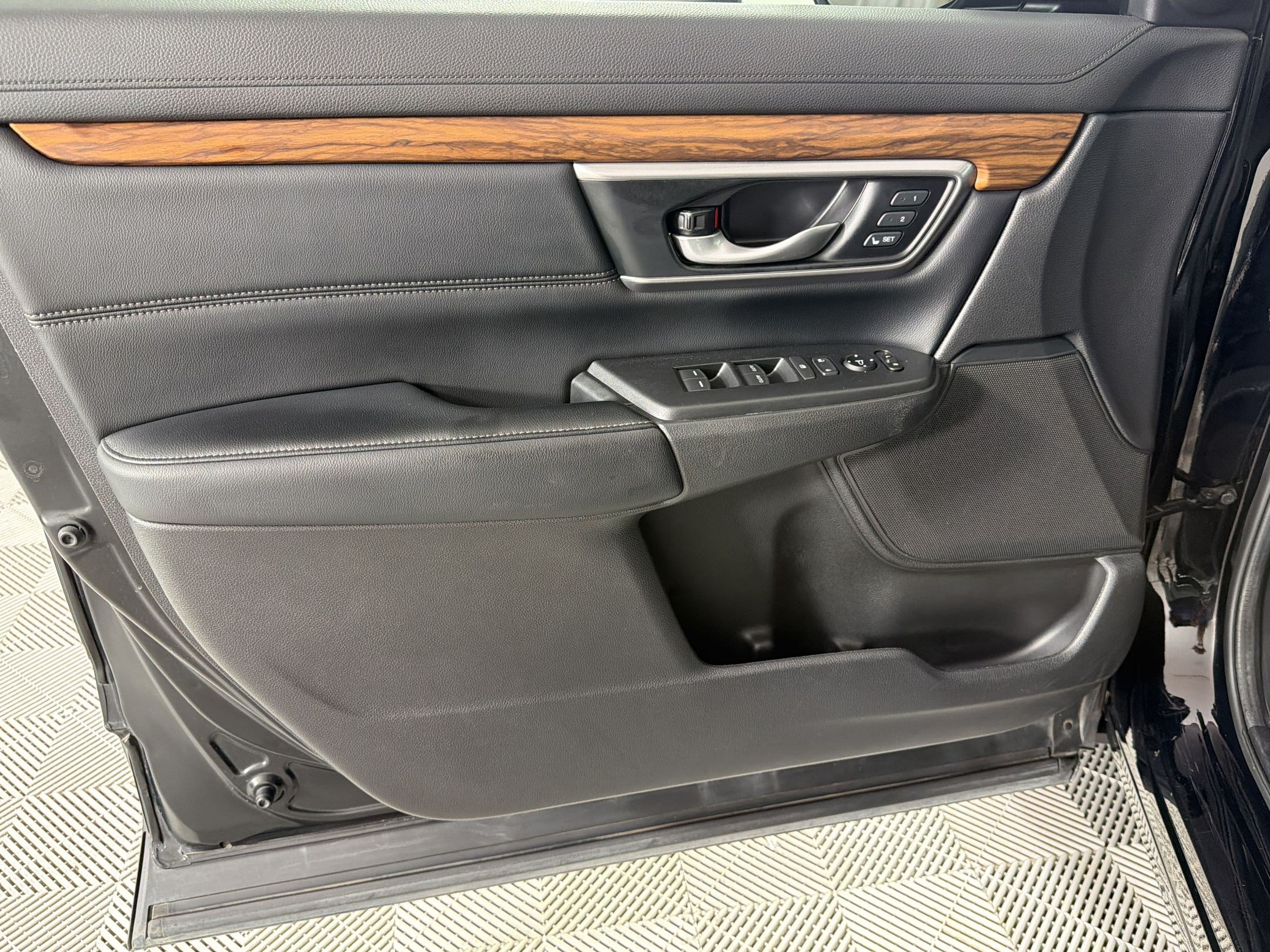 Certified 2021 Honda CR-V Touring image 14