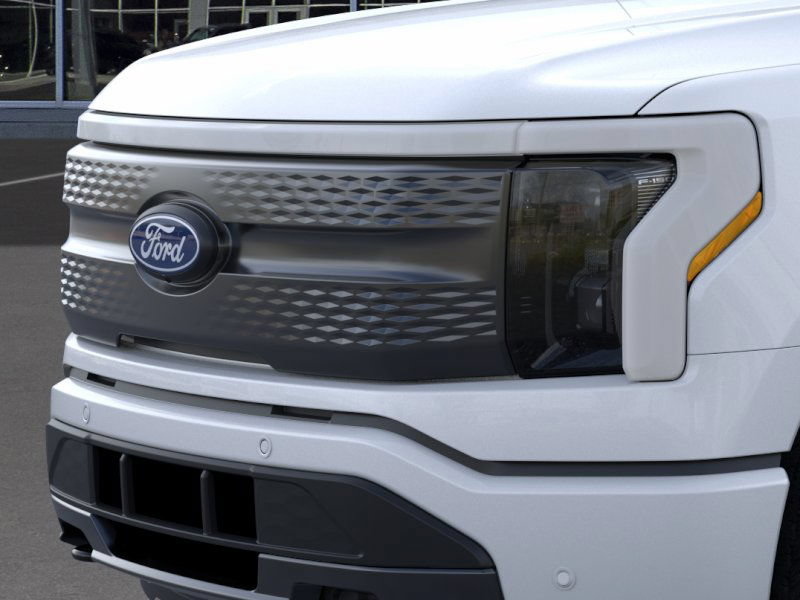 New 2025 Ford F150 Lightning Flash AWD/4WD image 17