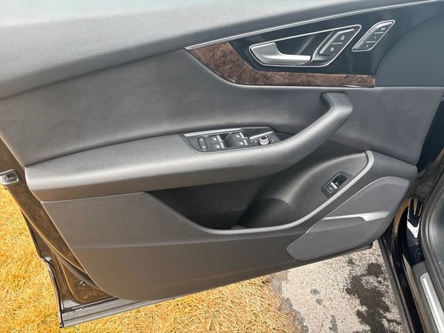 Used 2018 Audi Q7 3.0T Premium Plus image 10