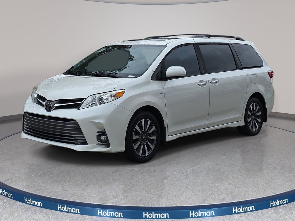 Used 2019 Toyota Sienna XLE w/ XLE Navigation Package image 1