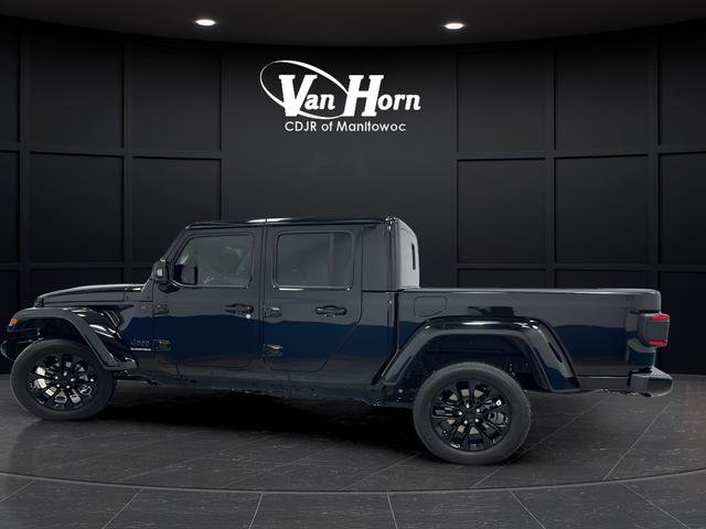 Used 2023 Jeep Gladiator Overland AWD/4WD image 6