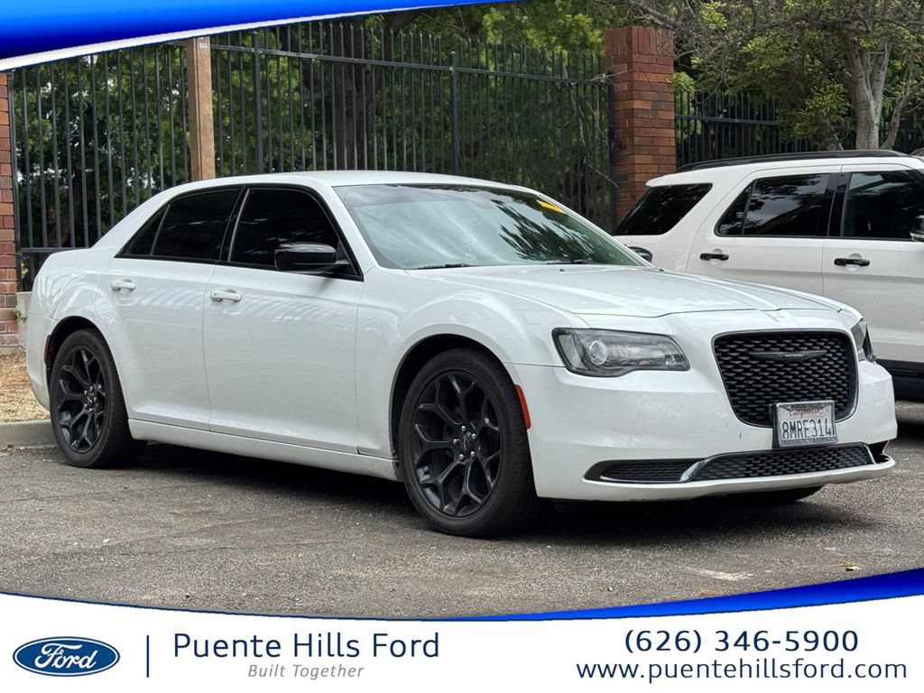 Used 2019 Chrysler 300 Touring w/ Sport Appearance Package RWD image 1