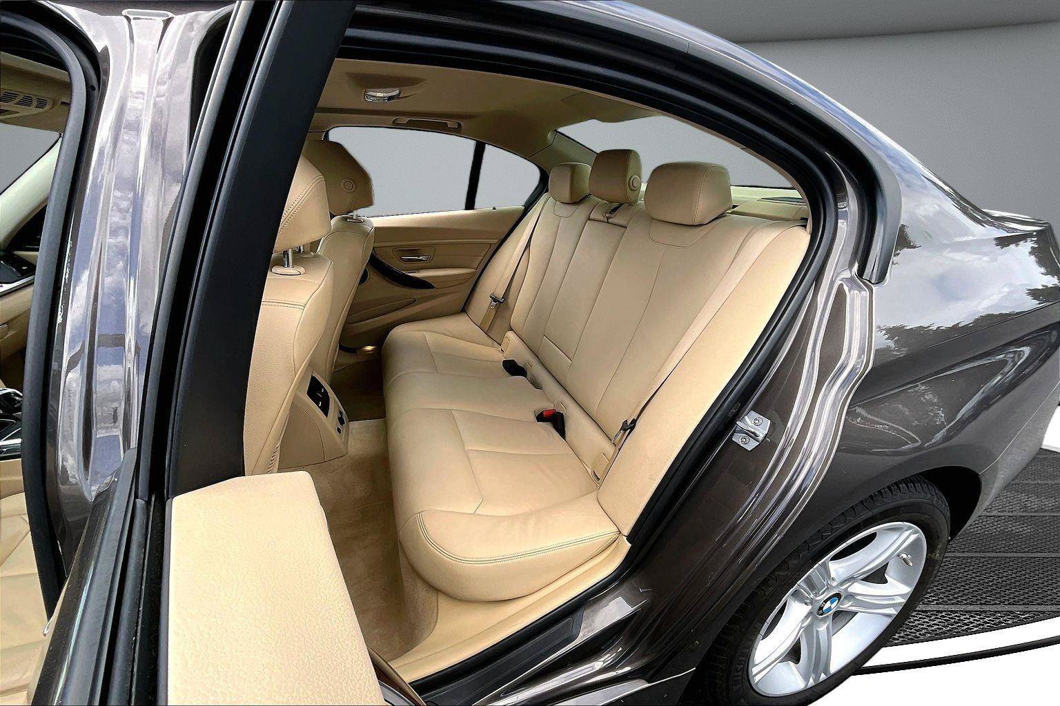 Used 2014 BMW 328i xDrive Sedan AWD/4WD image 21