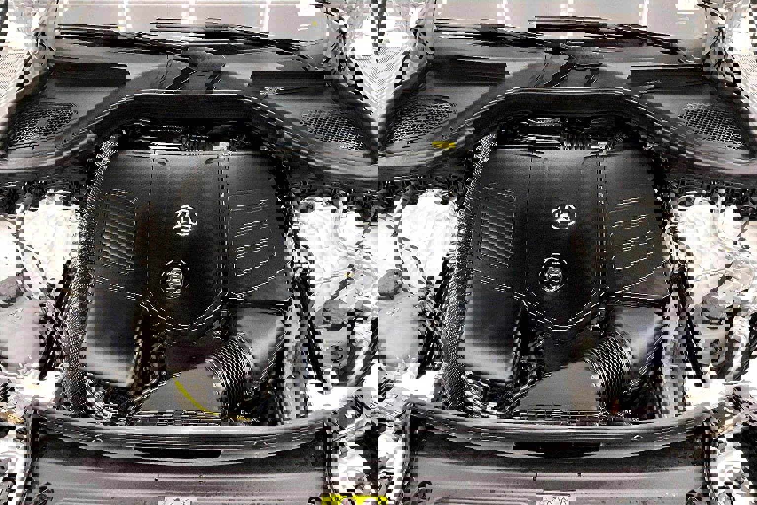 Certified 2025 Mercedes-Benz GLC 300 image 9