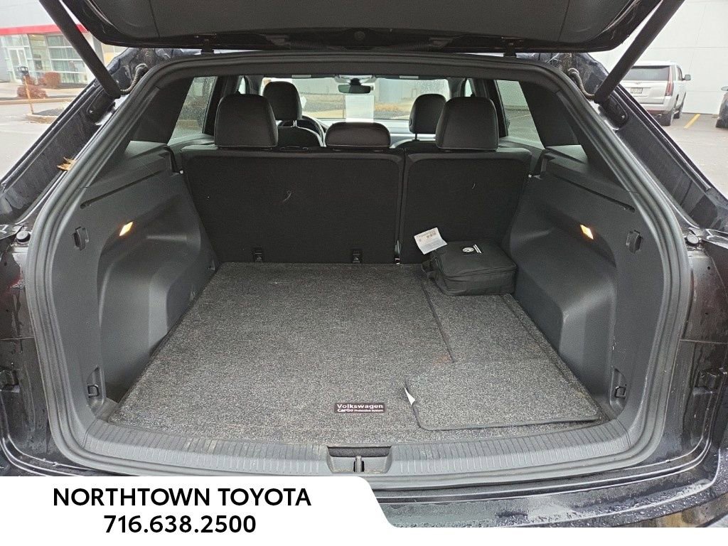 Used 2020 Volkswagen Atlas Cross Sport SEL image 9