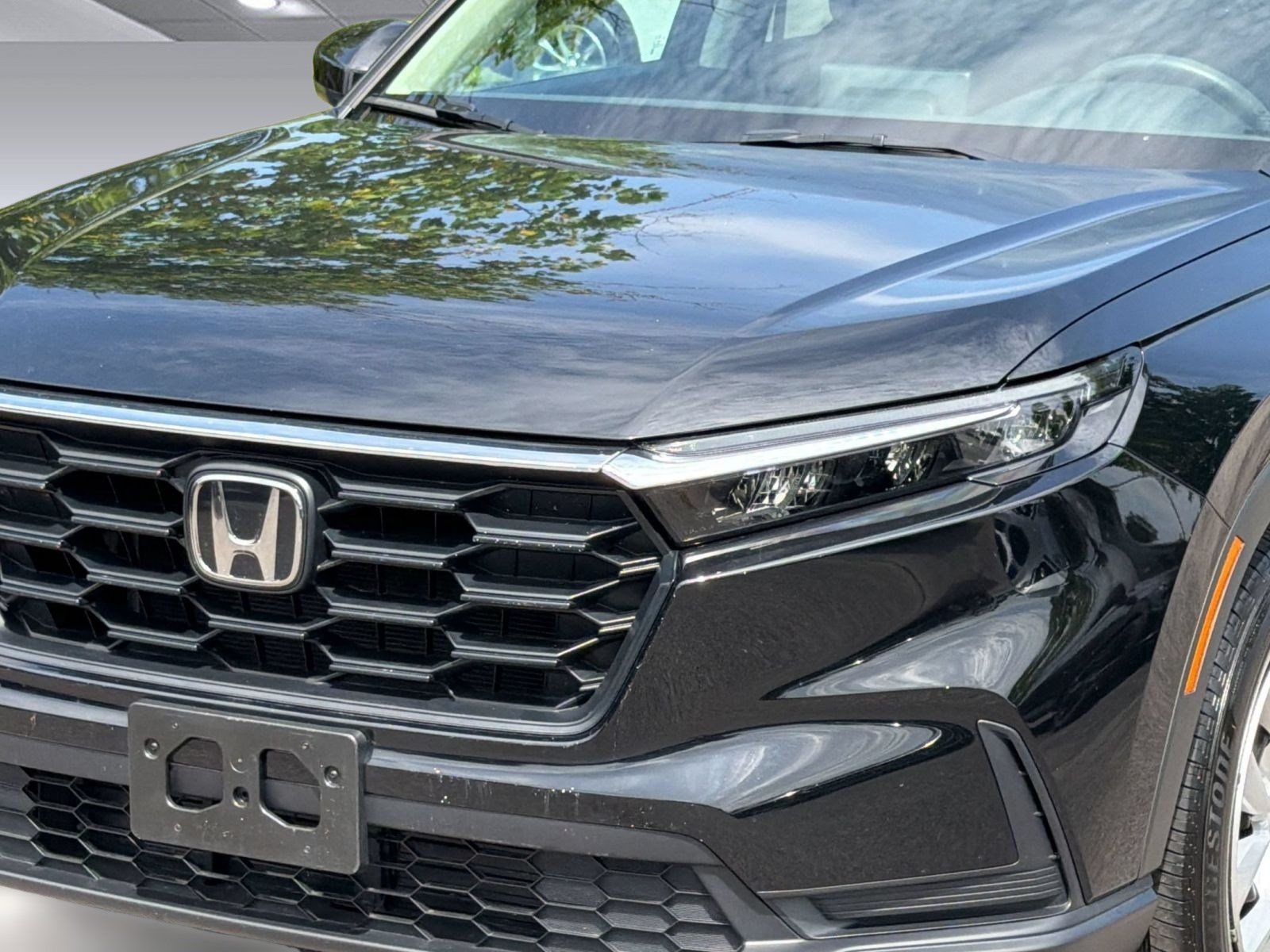 Used 2025 Honda CR-V LX image 12