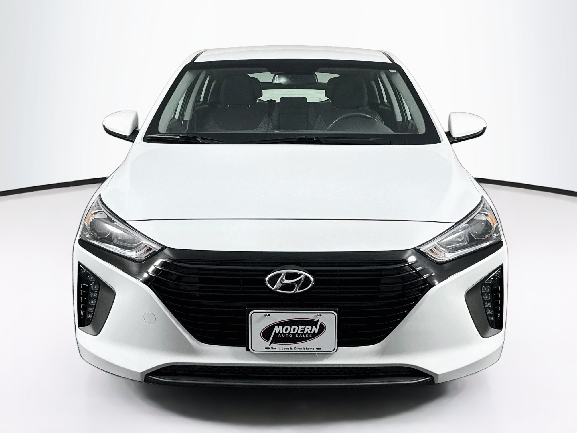 Used 2019 Hyundai Ioniq Plug-In Hybrid FWD image 7