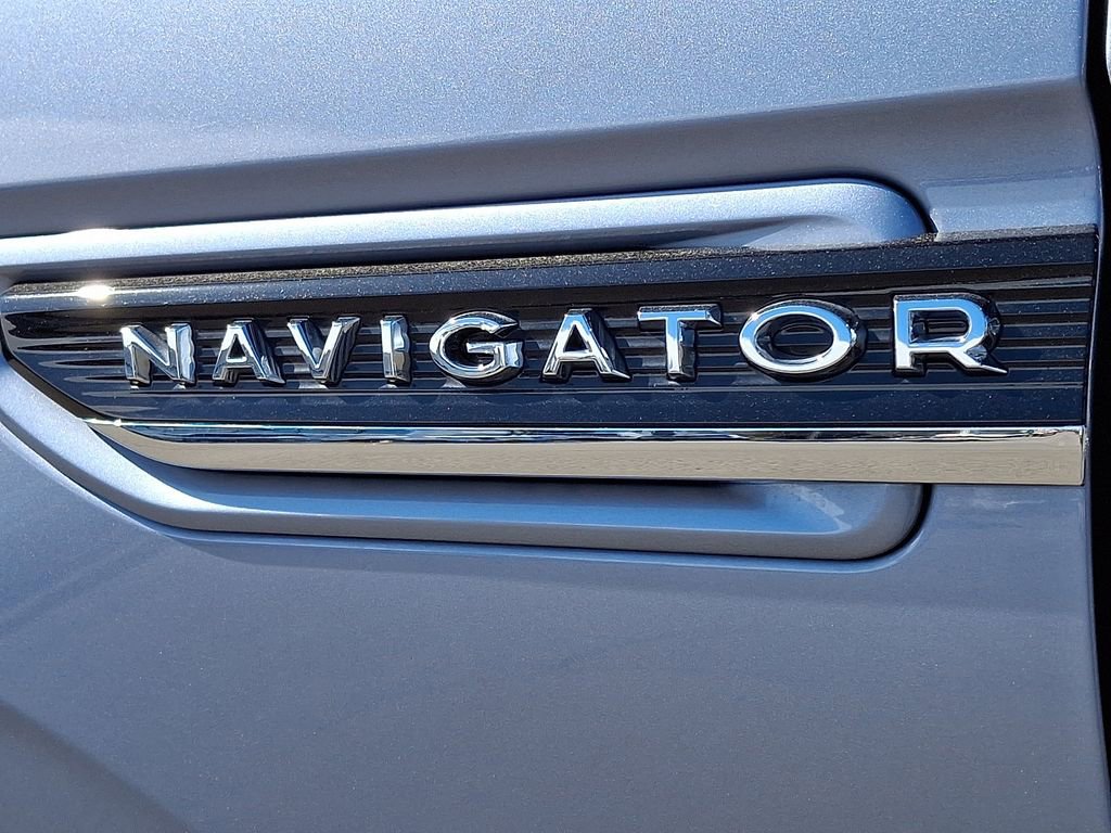 Certified 2024 Lincoln Navigator Black Label image 30