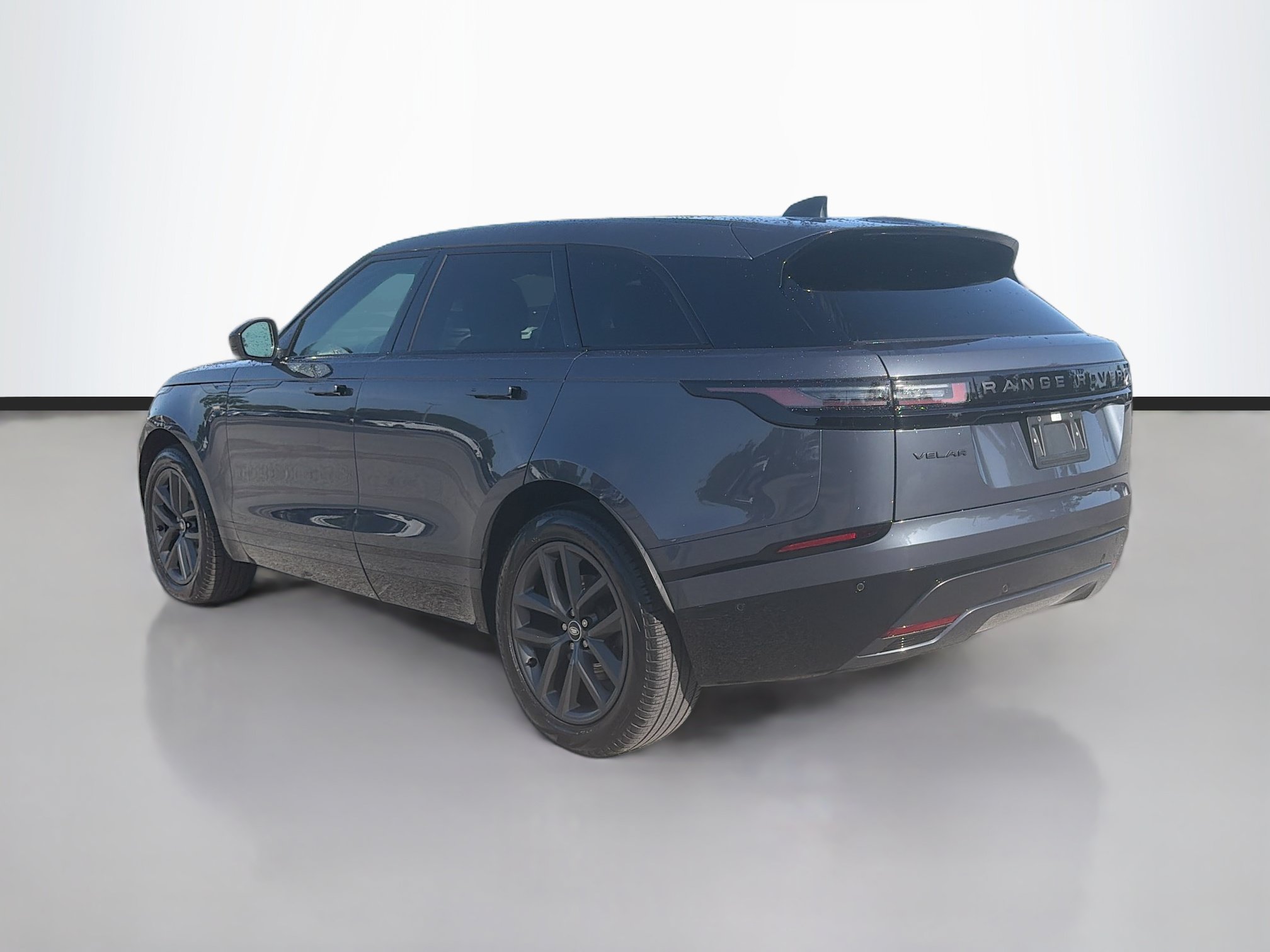 Used 2026 Land Rover Range Rover Velar Dynamic SE AWD/4WD image 3