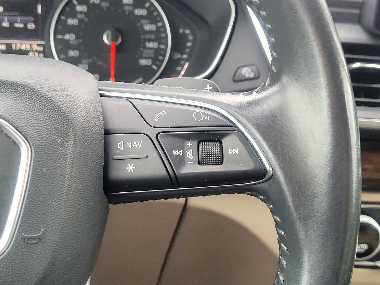 Used 2018 Audi Q5 2.0T Premium w/ Convenience Package image 21