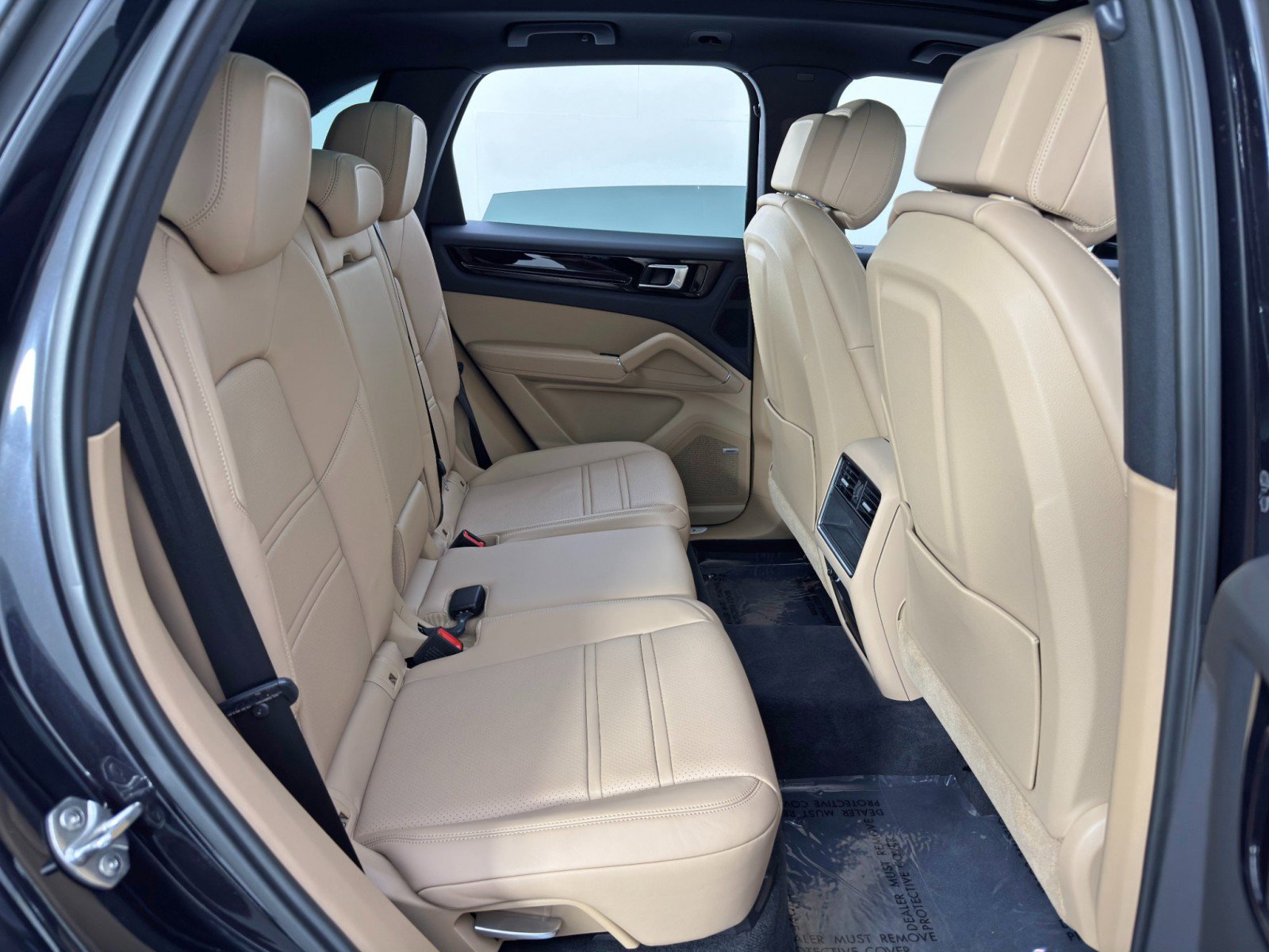 Used 2019 Porsche Cayenne E-Hybrid image 42