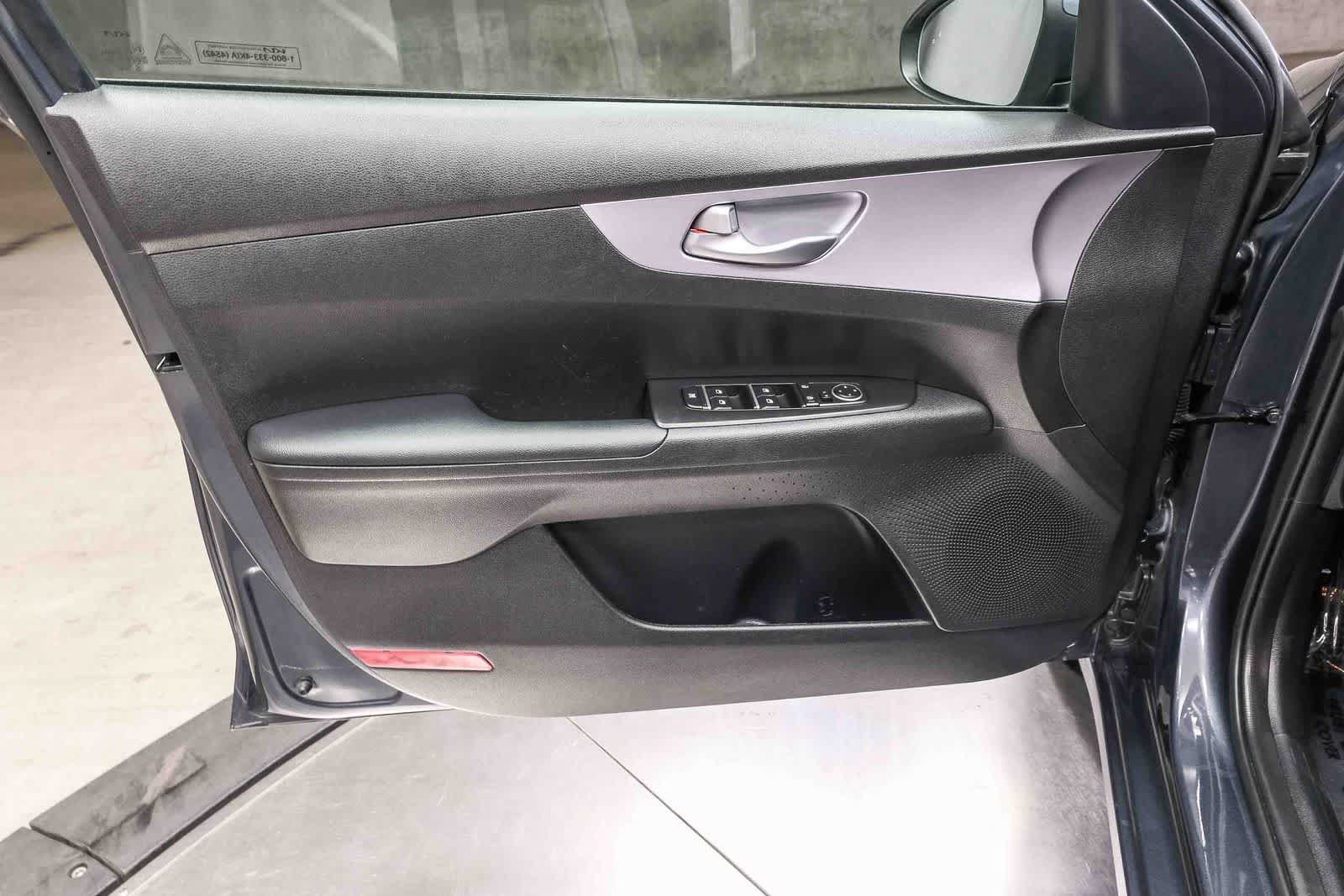 Used 2024 Kia Forte LXS w/ LXS Technology Package FWD image 27