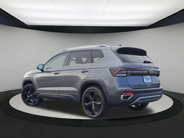 New 2026 Volkswagen Taos SEL image 5