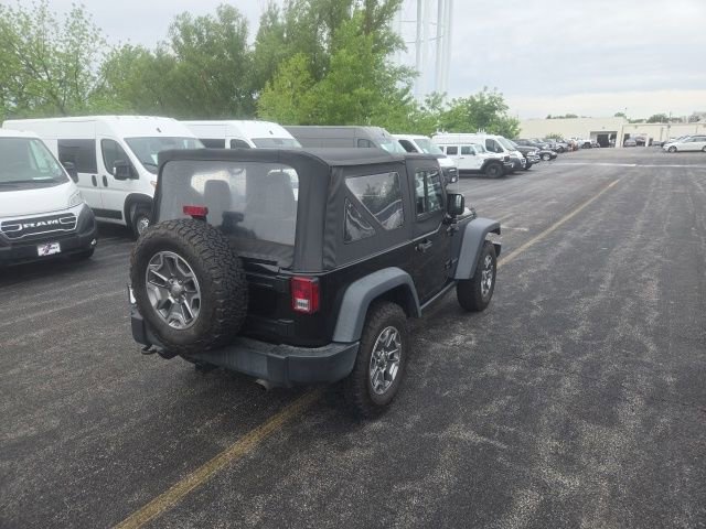 Used 2016 Jeep Wrangler Rubicon w/ Connectivity Group AWD/4WD image 12