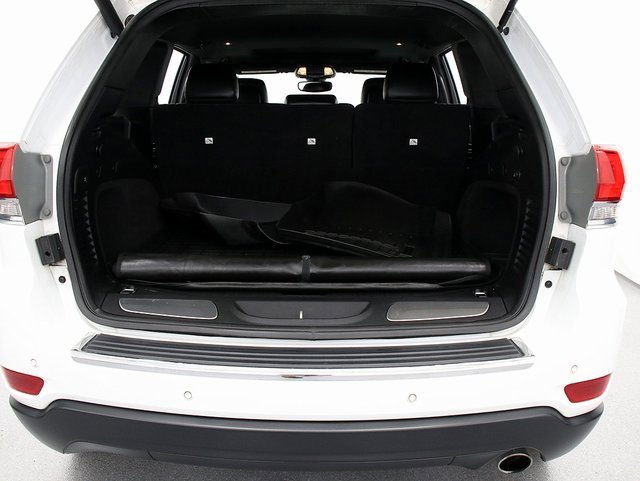 Used 2019 Jeep Grand Cherokee Limited image 28