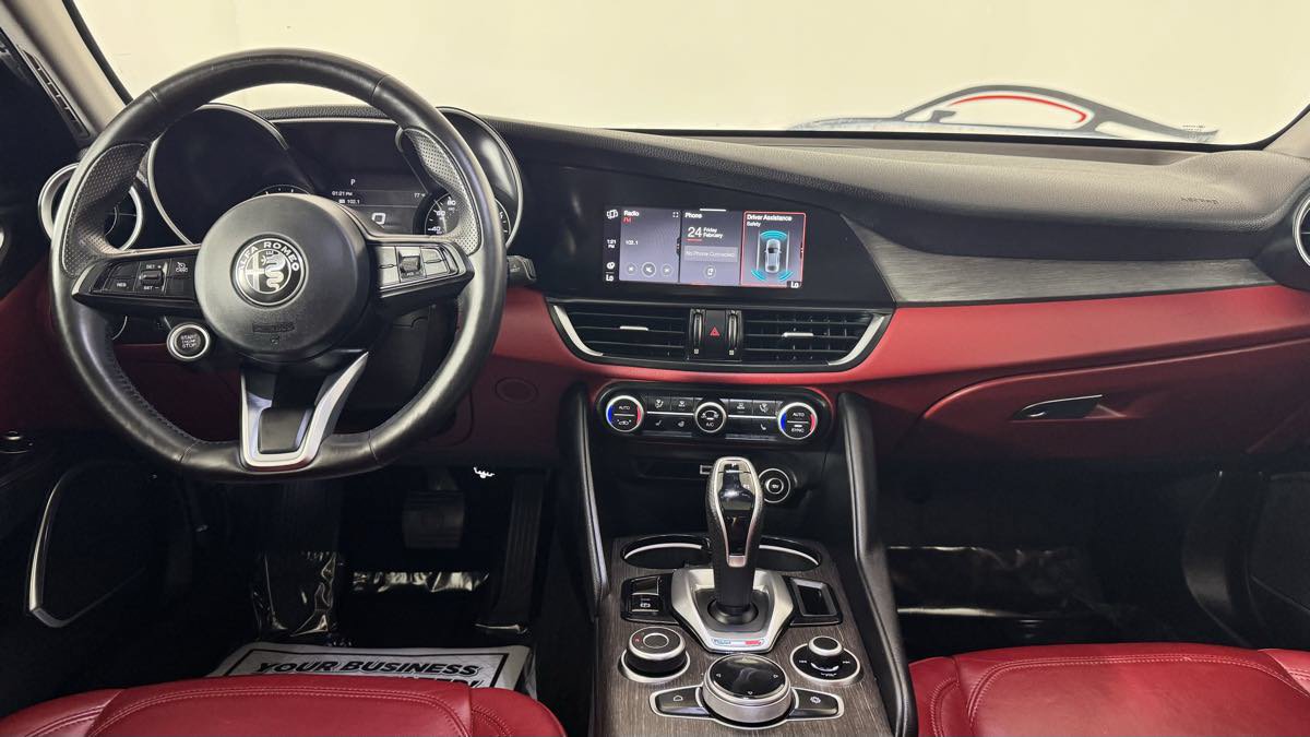 Used 2020 Alfa Romeo Giulia Ti w/ Active Blind Spot Package RWD image 33