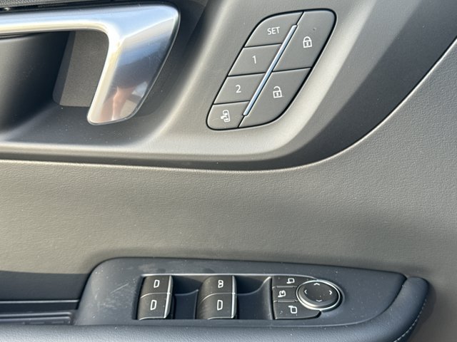 New 2026 Buick Enclave Sport Touring w/ Power Package FWD image 17