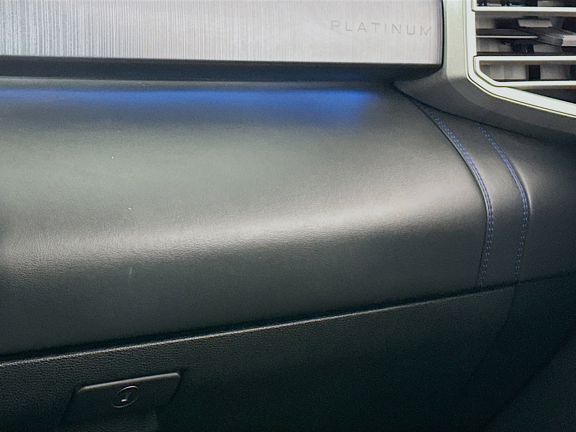Used 2024 Toyota Tundra Platinum AWD/4WD image 15
