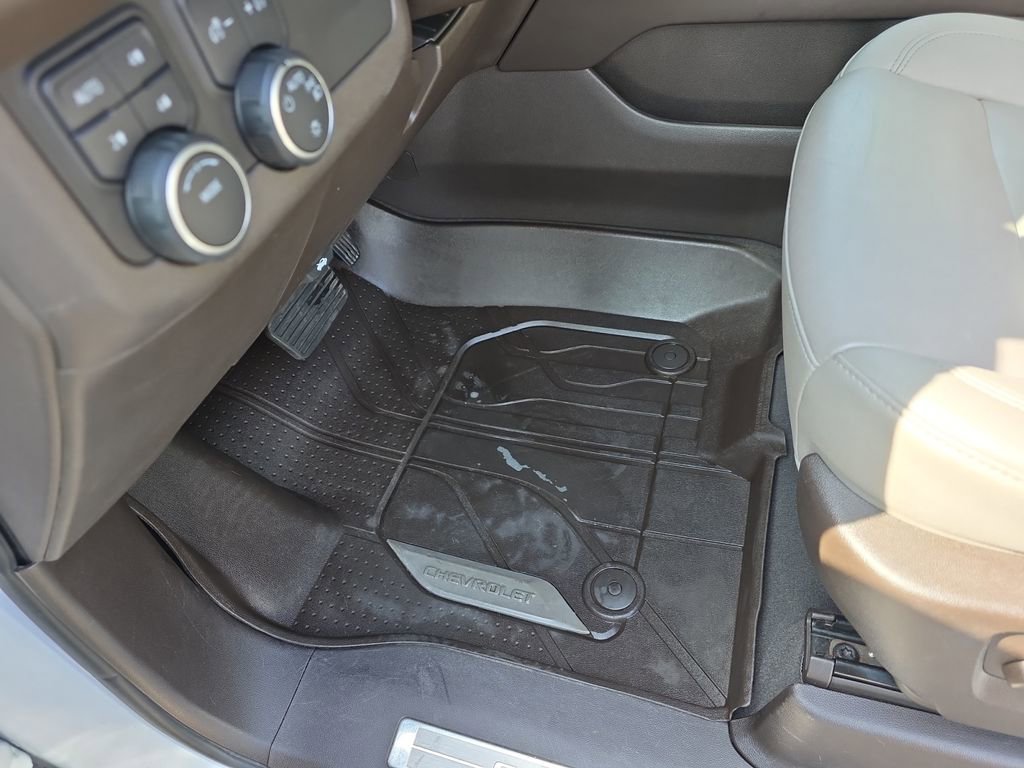 Used 2022 Chevrolet Tahoe Z71 image 17