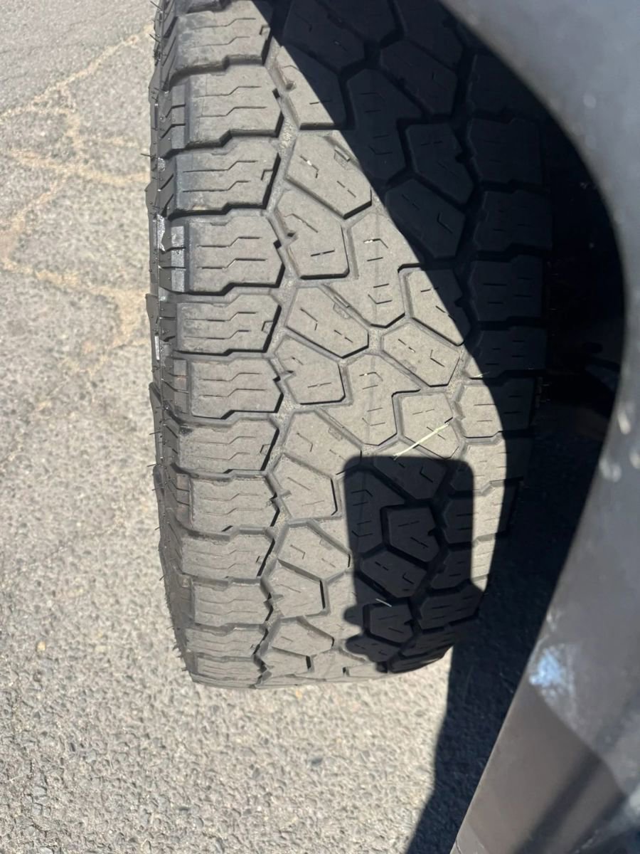 Used 2012 Toyota FJ Cruiser 4WD w/ Upgrade Pkg image 32