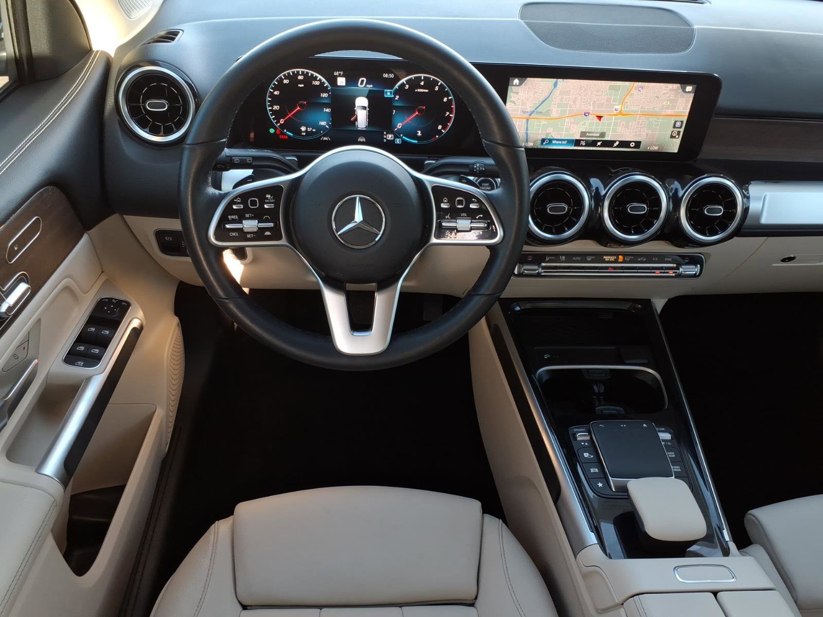 Used 2023 Mercedes-Benz GLB 250 4MATIC image 18