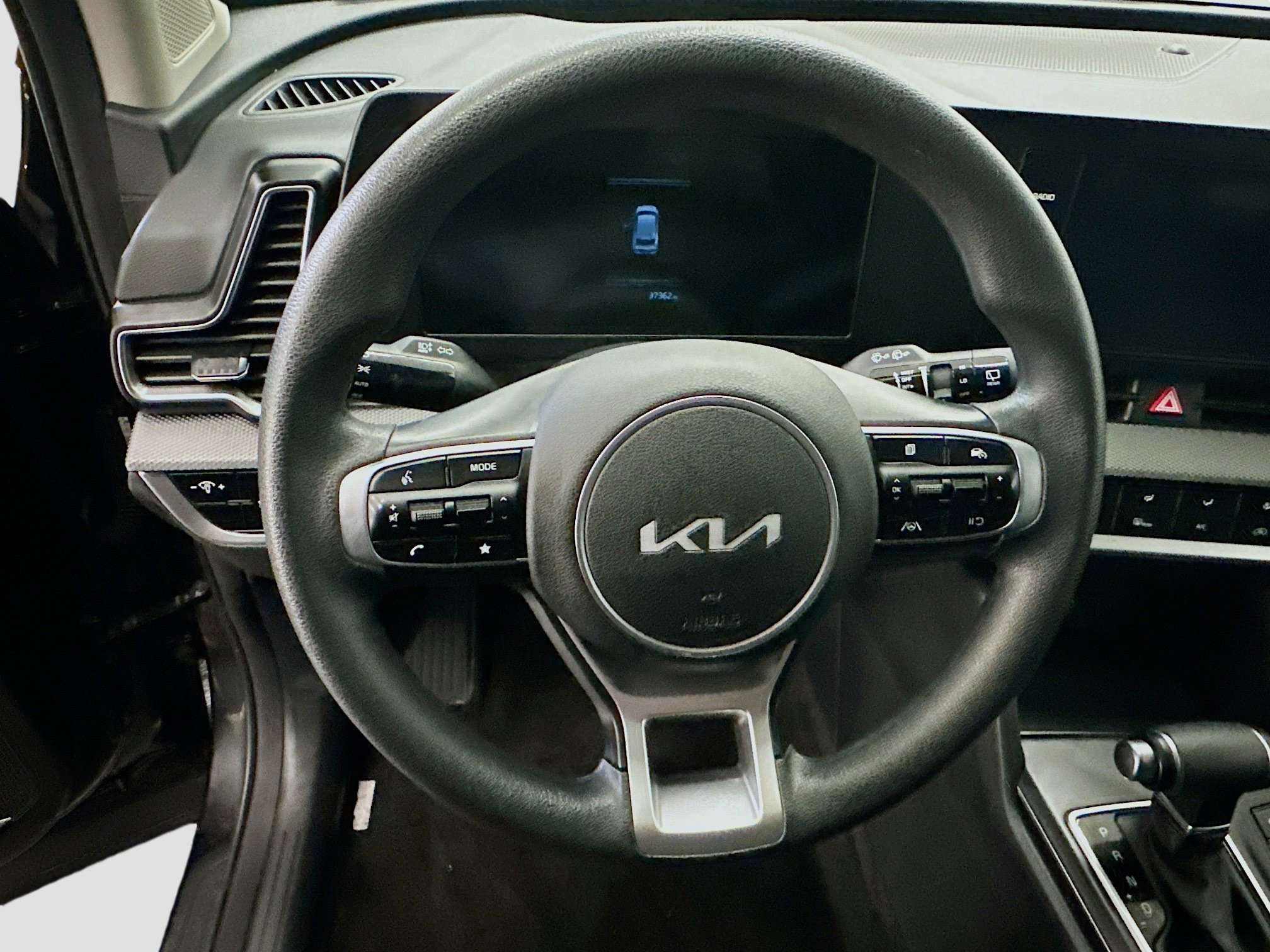 Used 2024 Kia Sportage LX image 18