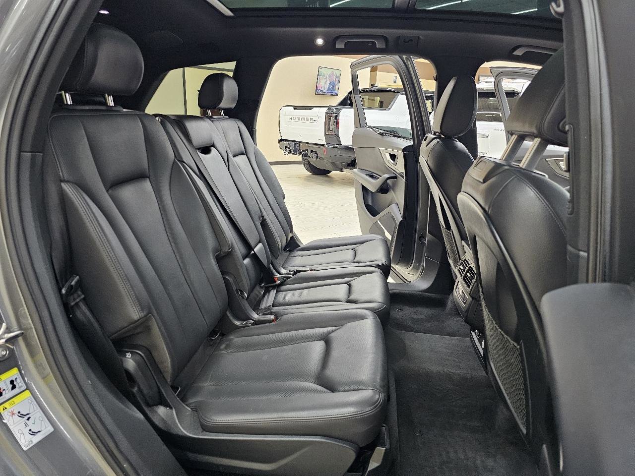 Used 2018 Audi Q7 3.0T Premium Plus w/ Premium Plus Package AWD/4WD image 26