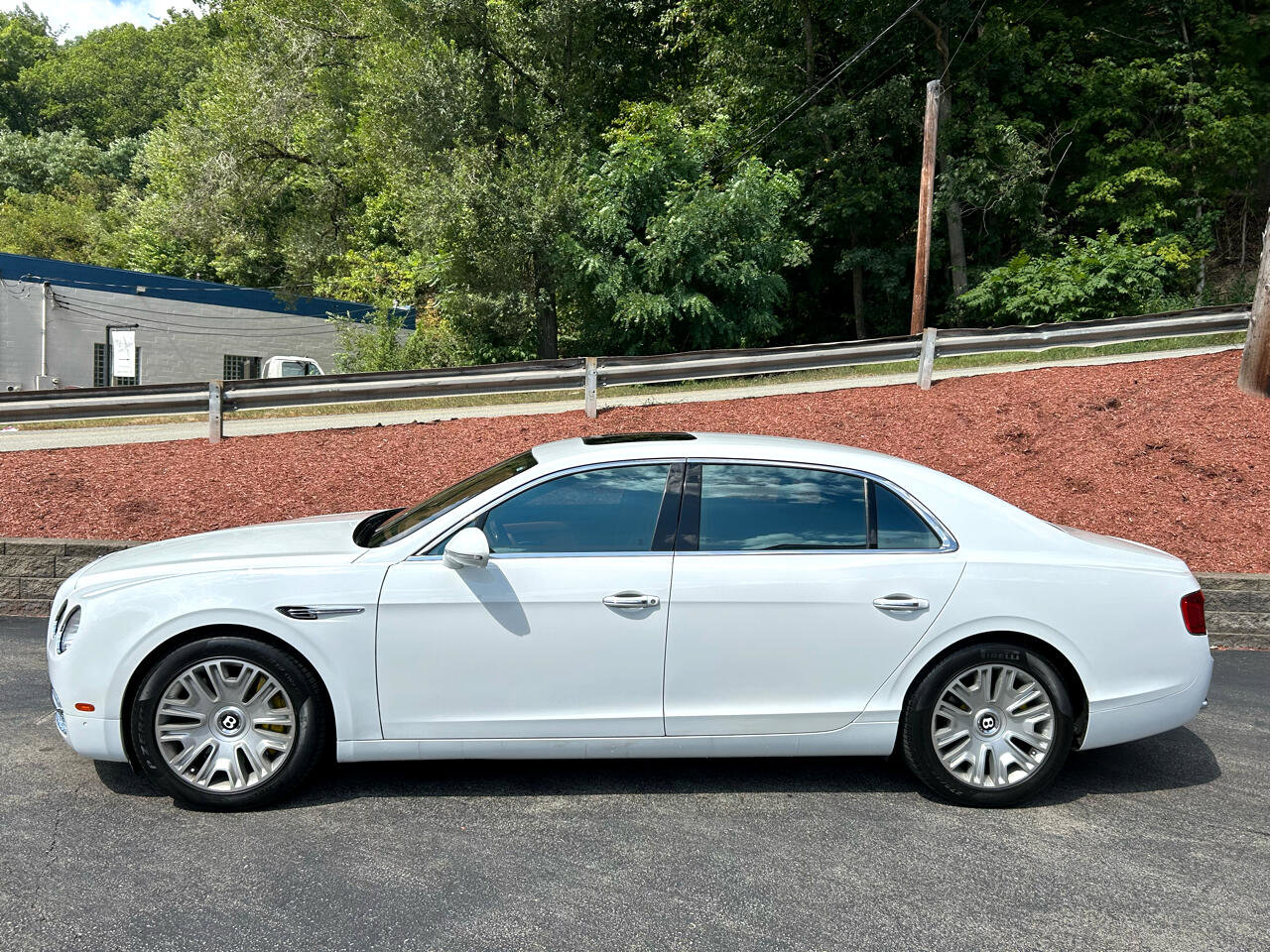 Used 2014 Bentley Flying Spur W12 image 2