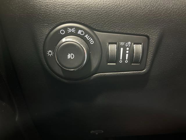 Certified 2022 Jeep Compass Trailhawk w/ Trailhawk Elite Group image 24