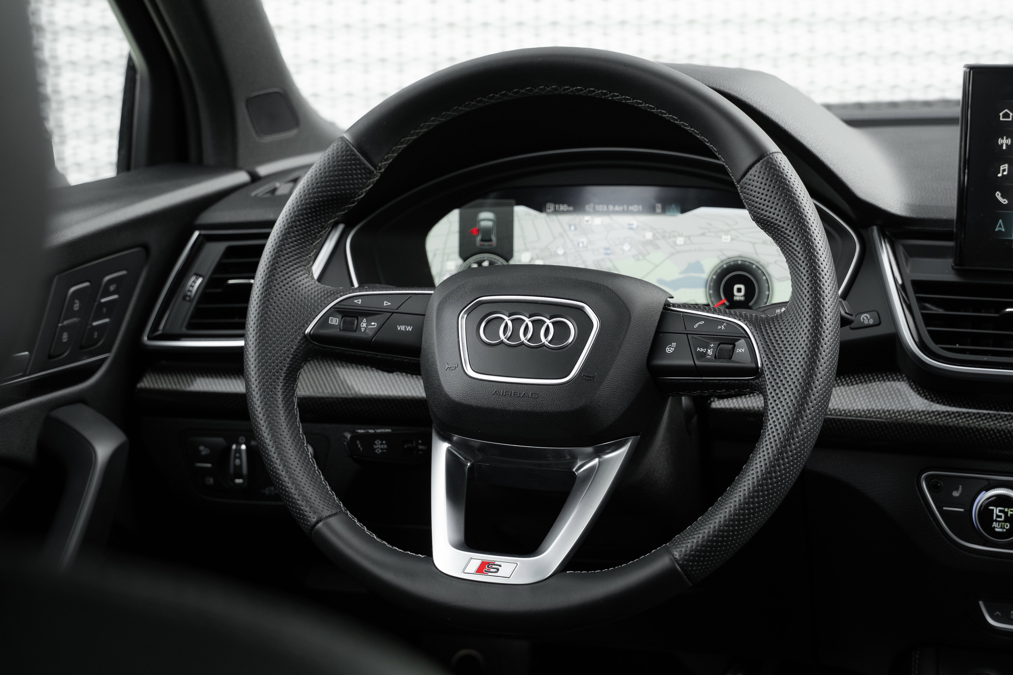 Certified 2023 Audi SQ5 Prestige image 9