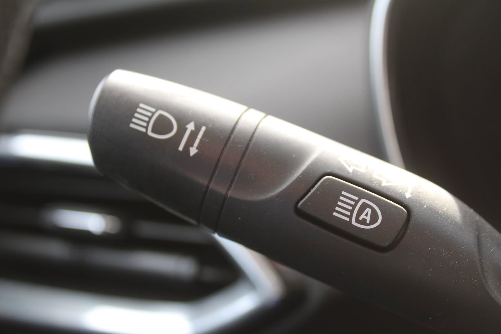 Used 2023 Chevrolet TrailBlazer LT image 28