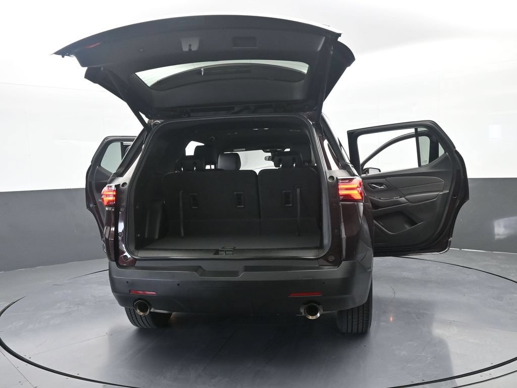 Used 2022 Chevrolet Traverse LT w/ LPO, Floor Liner Package FWD image 79