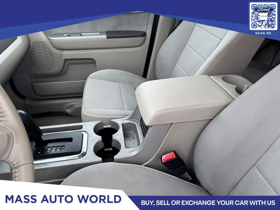 Used 2010 Ford Escape XLT image 7