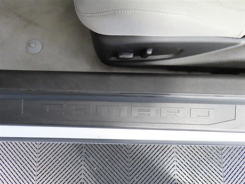 Used 2023 Chevrolet Camaro LT RWD image 18