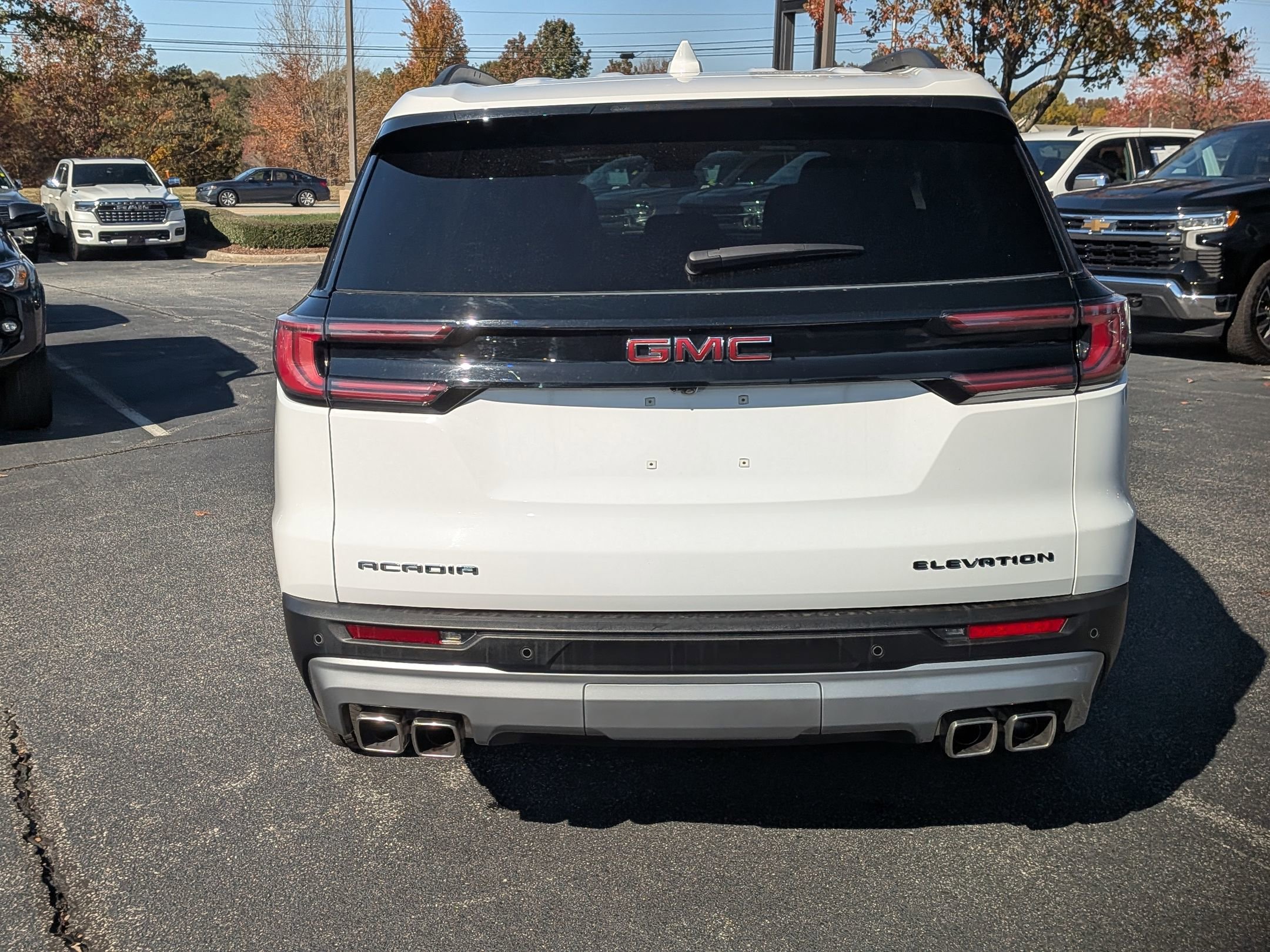 Certified 2025 GMC Acadia Elevation image 8