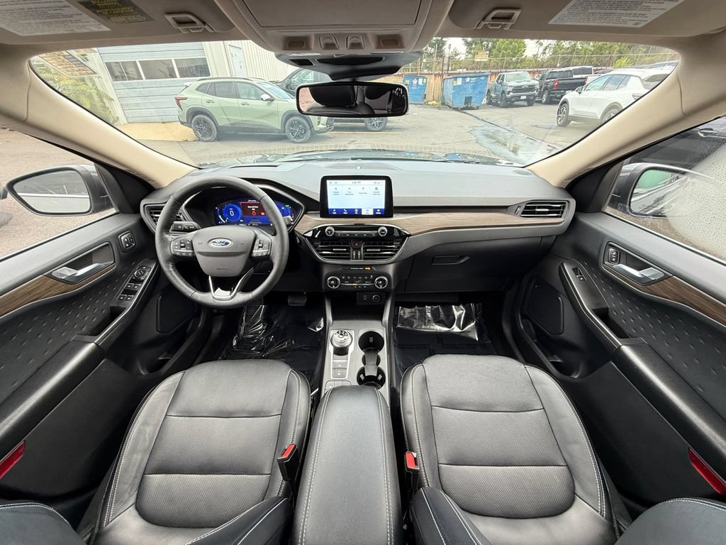 Used 2020 Ford Escape Titanium AWD/4WD image 22