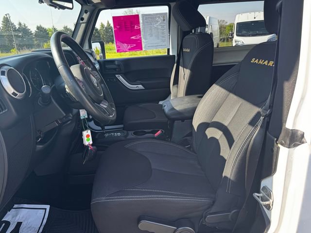 Used 2013 Jeep Wrangler Sahara AWD/4WD image 18