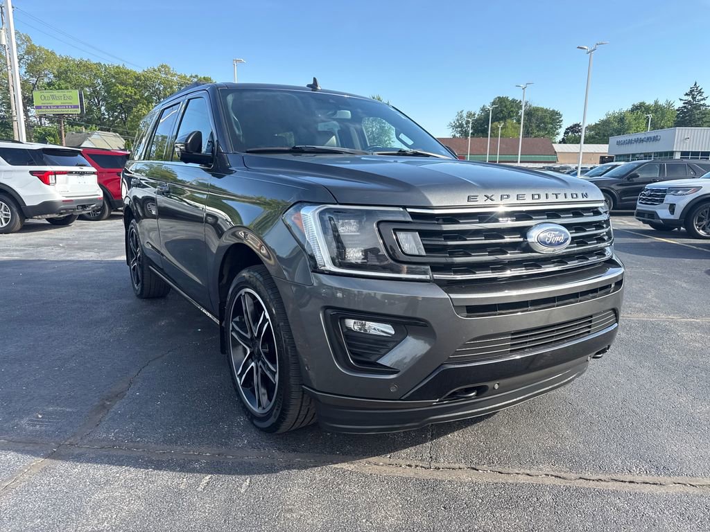 Used 2020 Ford Expedition Limited w/ Equipment Group 303A AWD/4WD image 4