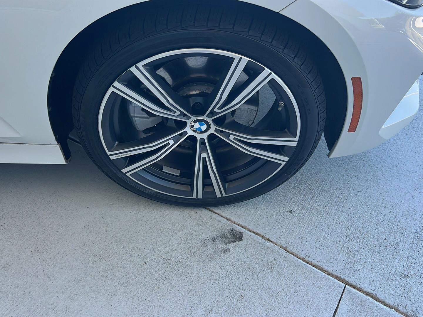Certified 2023 BMW 330i xDrive Sedan w/ Premium Package AWD/4WD image 38