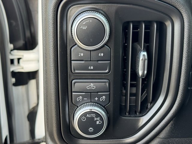 Used 2020 GMC Sierra 3500 4x4 Double Cab w/ Gooseneck/5TH Wheel Package image 21